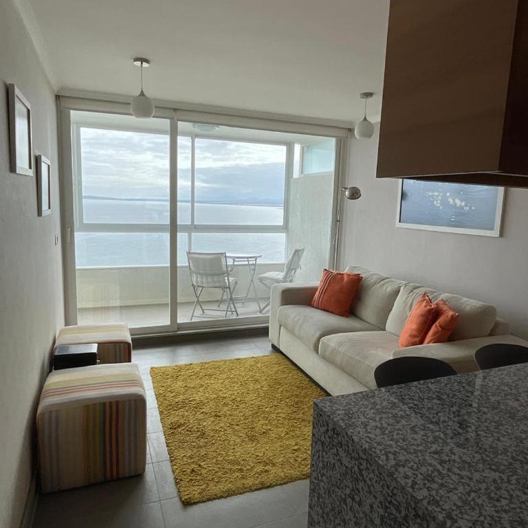 Stunning views of the Pacific Ocean - One-Bedroom Apartment - 4