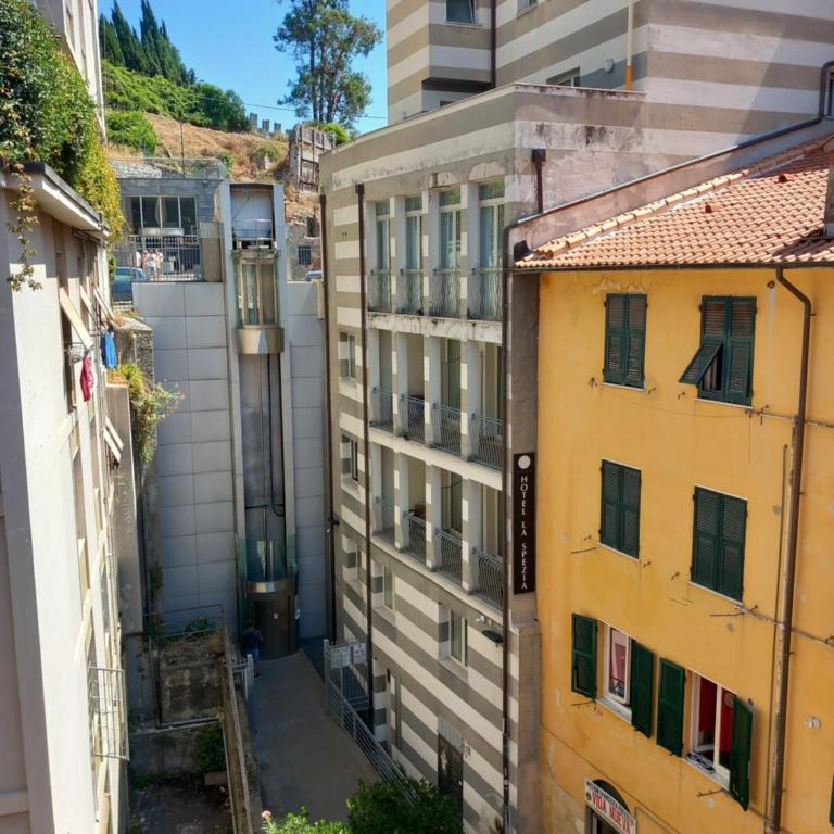 Bernardino Studio Apartment - La Spezia, Cinque Terre - Two-Bedroom Apartment - 13