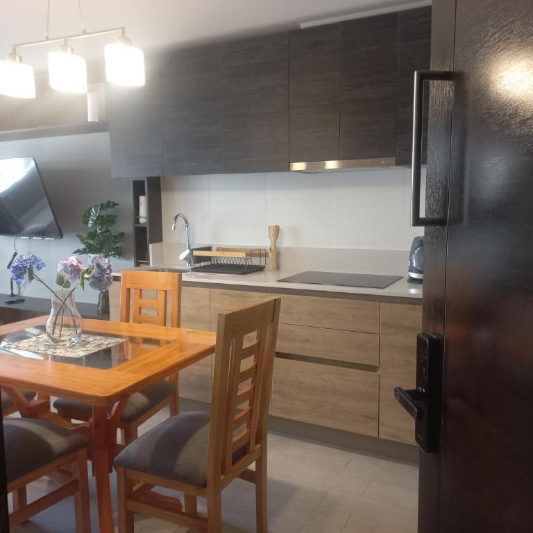 sandiego376blas - Two-Bedroom Apartment - 10