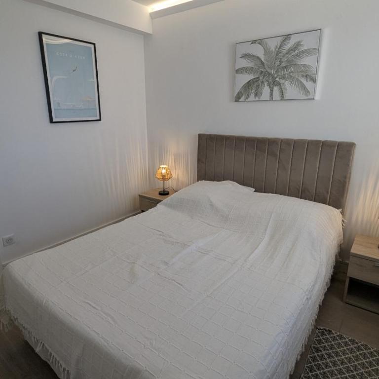 Les Volets Bleus - Appartement 2 Chambres - 22