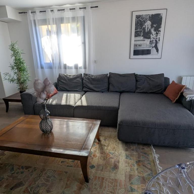 Les Volets Bleus - Appartement 2 Chambres - 6