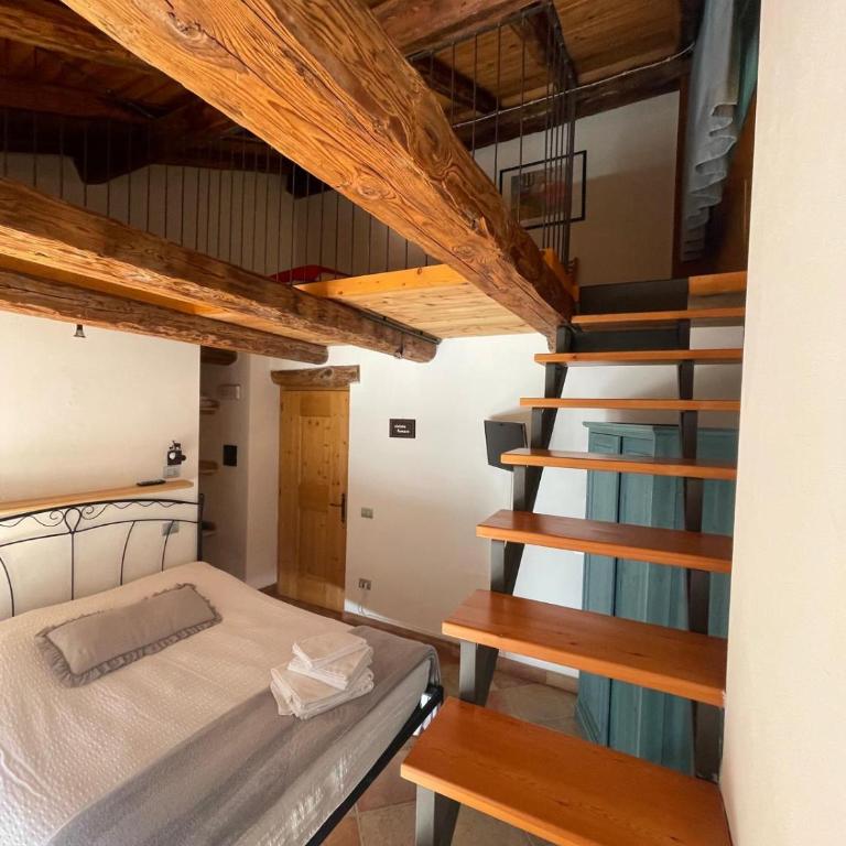 B&B Maso Zont Antico Maso - Habitación Familiar con balcón - 1