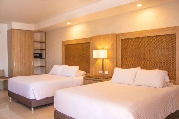 Hotel Campestre las Camelias - Habitación Cuádruple Estándar - 1