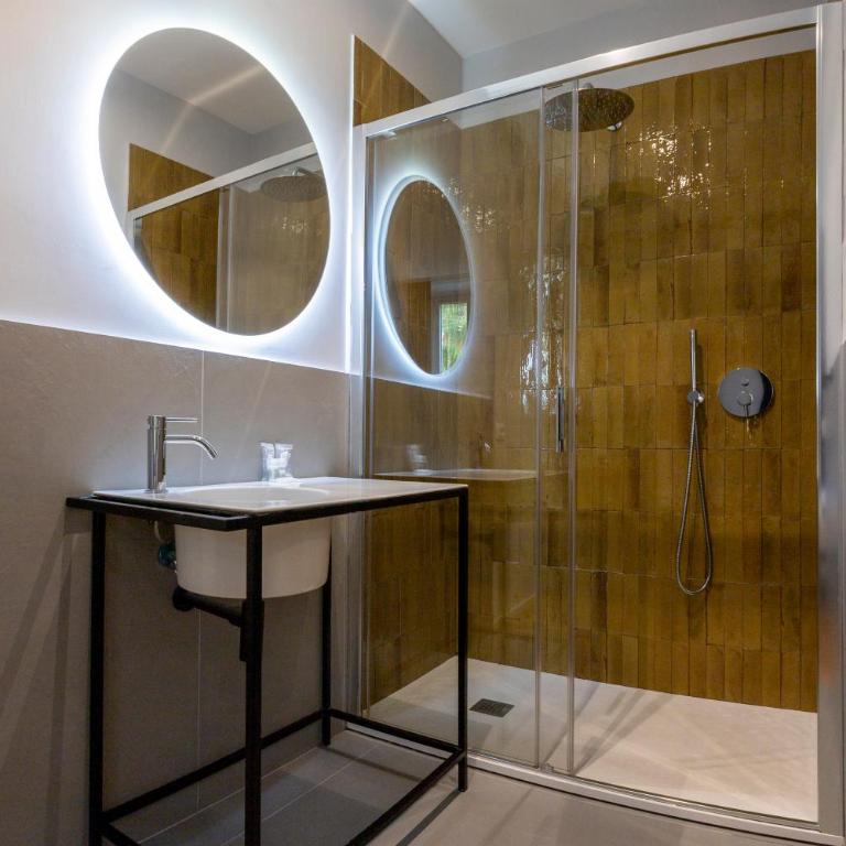 Carrara 24 - Deluxe Room - 3