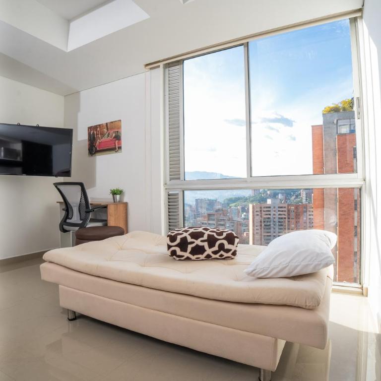 Cozy apt in Poblado The best area Great view - One-Bedroom Apartment - 5