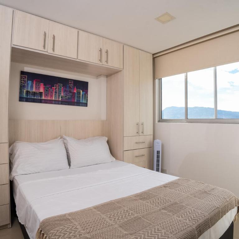 Cozy apt in Poblado The best area Great view - One-Bedroom Apartment - 12