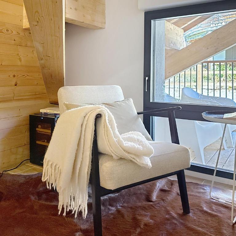 La tanière d'Amagéa 4-5 p cosy terrasse & garage - Two-Bedroom Apartment - 3