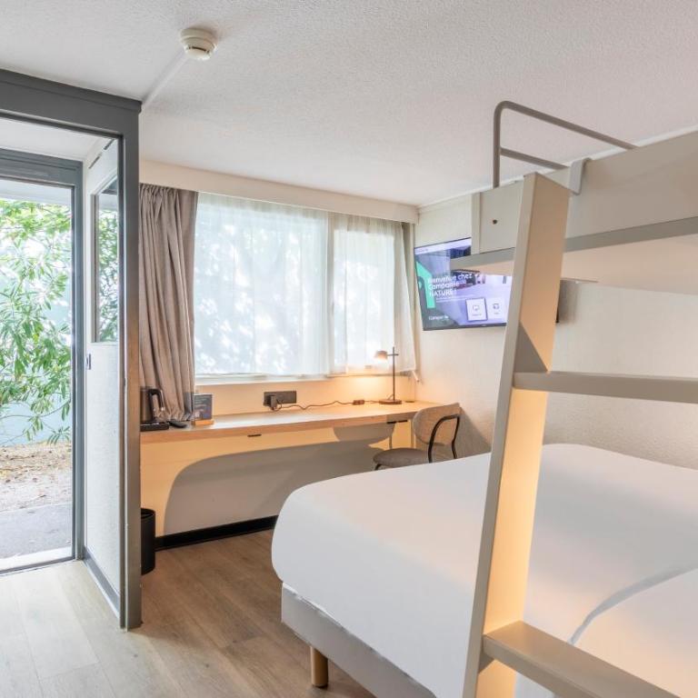Campanile NATURE - Marseille Saint-Antoine - Standard Room - 1 Queen Bed 1 Bunk Bed - 1