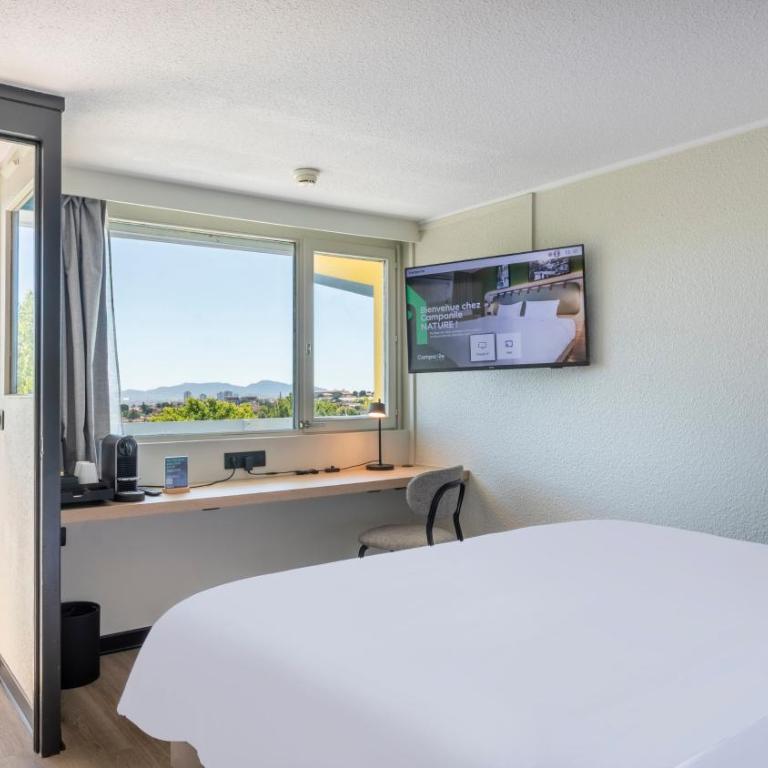 Campanile NATURE - Marseille Saint-Antoine - Chambre Lit King-Size Supérieure - 3