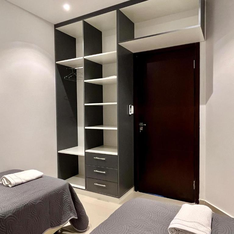 Tu refugio con estilo y vistas - Two-Bedroom Apartment - 24