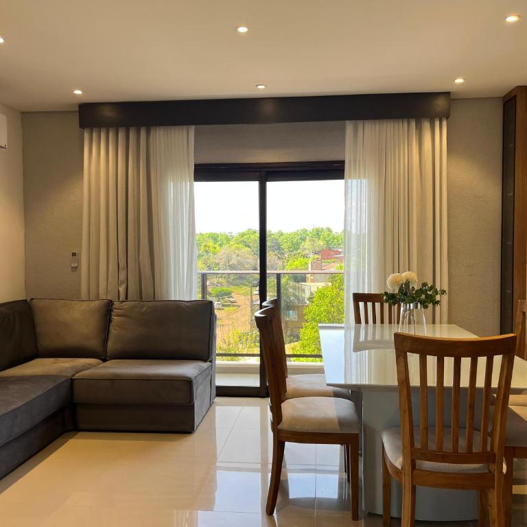 Tu refugio con estilo y vistas - Two-Bedroom Apartment - 6
