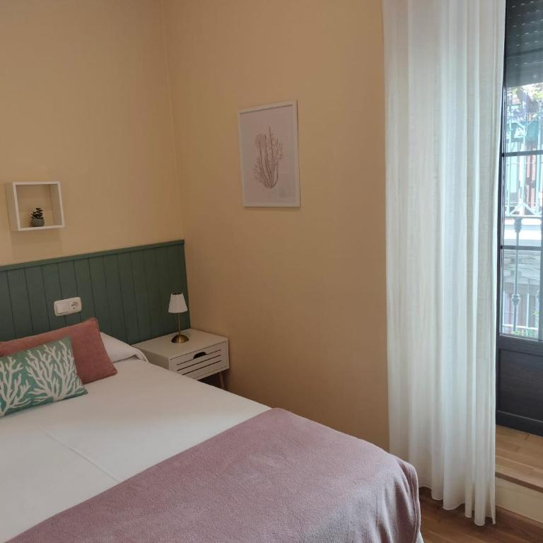 APARTAMENTO PUERTA DE CÓRDOBA- Exterior con balcones - Apartamento de 2 dormitorios - 16