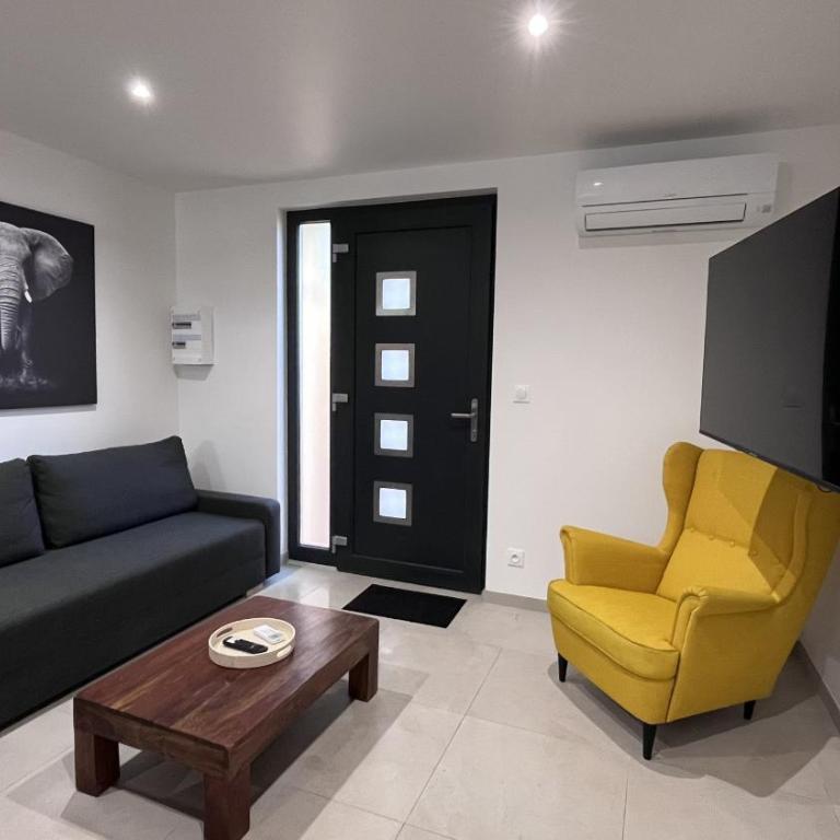 Logement neuf au centre de Martigues avec parking - Apartment - 7