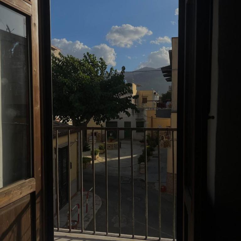 Porta Di Mare House - Two-Bedroom House - 13