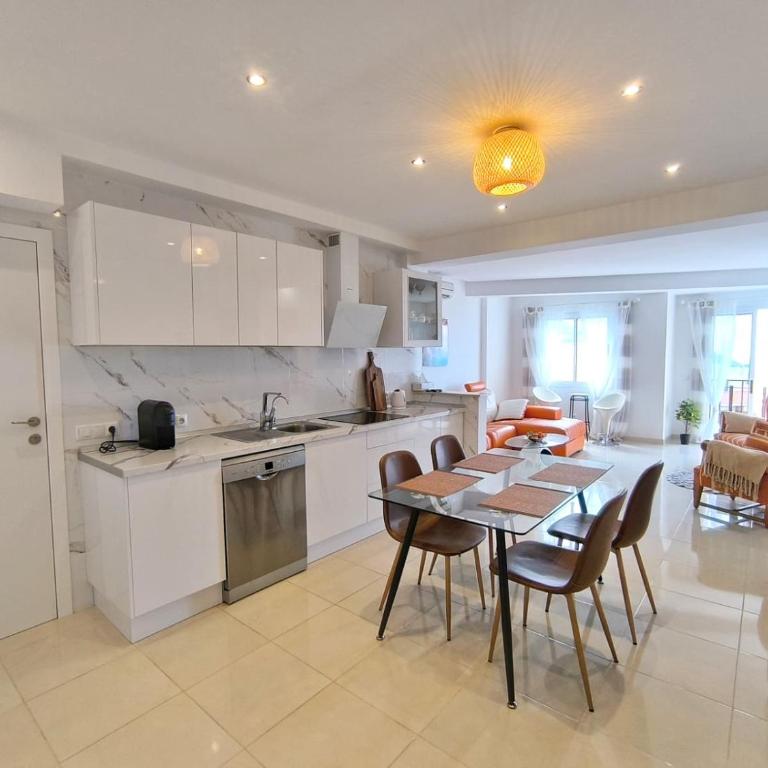 LAVA & OCEAN - Icod de los Vinos - AC, 3 bedrooms, 2 bathrooms, ocean and Teide view - Three-Bedroom Apartment - 9