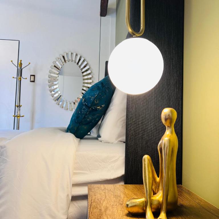 Aristobolo-Aloft 1 - One-Bedroom Apartment - 2