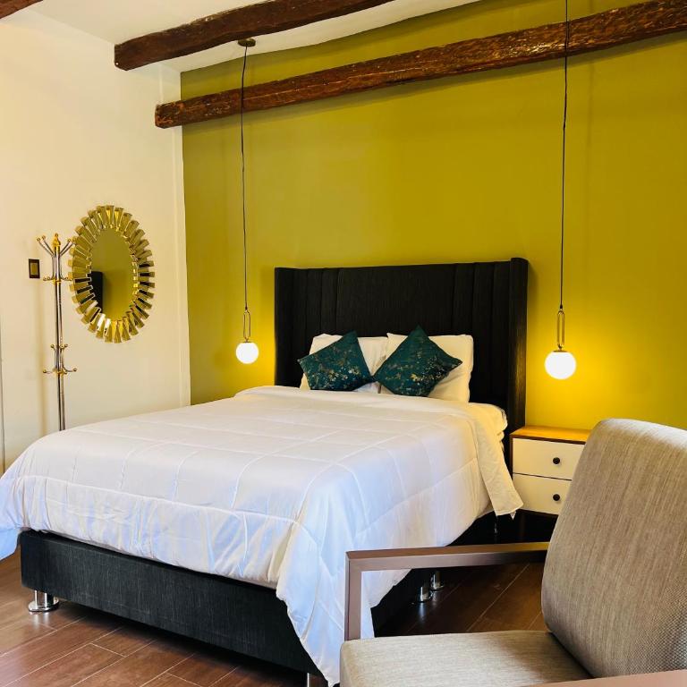 Aristobolo-Aloft 1 - One-Bedroom Apartment - 3