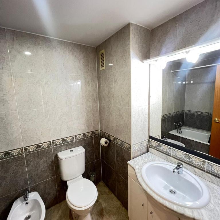 Ventura Park CC3 - Three-Bedroom Apartment - 8