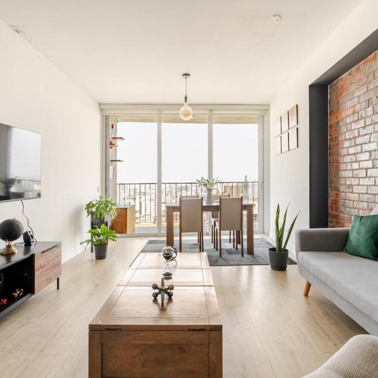 Miraflores - departamento con 3 dormitorios - Three-Bedroom Apartment - 7