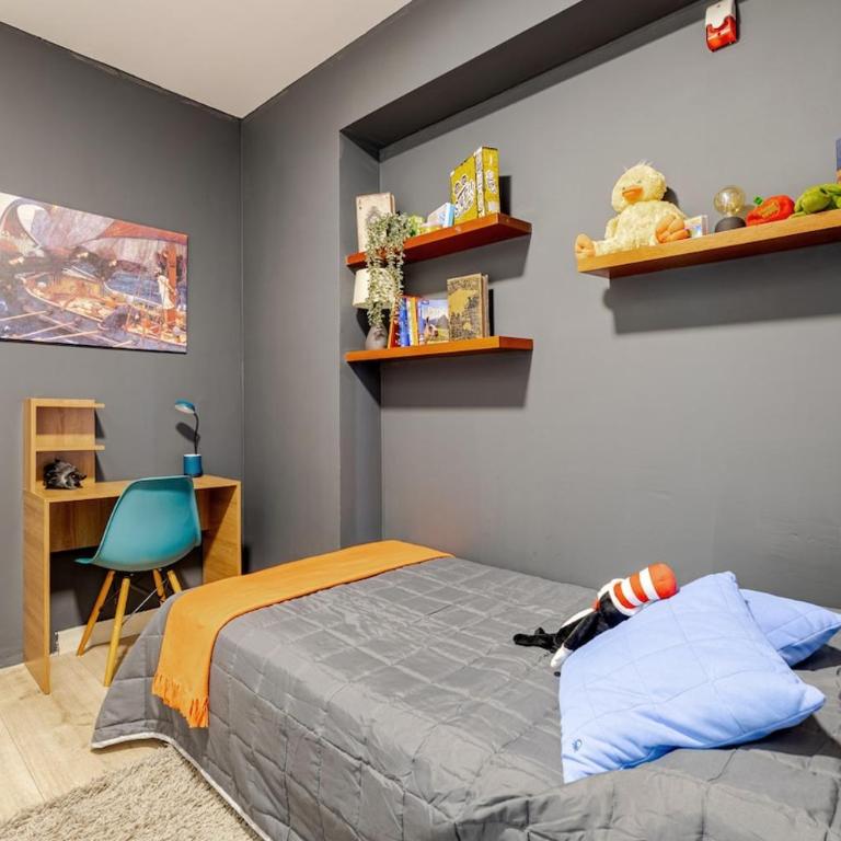 Miraflores - departamento con 3 dormitorios - Three-Bedroom Apartment - 11