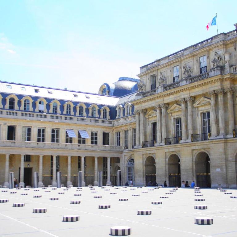 PALAIS ROYAL Paris, rue d'Argenteuil VII - Studio - 15