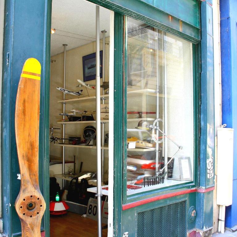 PALAIS ROYAL Paris, rue d'Argenteuil VII - Studio - 16