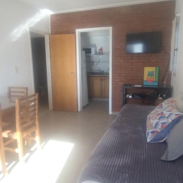 Dpto Zapiola - 2 Ambientes 3er piso por escalera - Apartamento de 1 dormitorio - 3