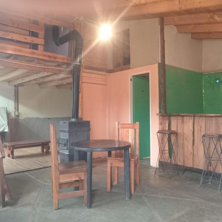 Serendipia Casa de campo en la costa del rio Quemquemtreu Ruta40 - Casa de 2 dormitorios - 4