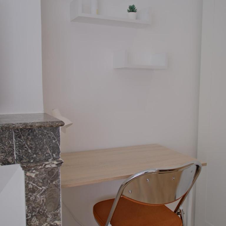 La Résidence Courcelles - Climatisation - Three-Bedroom Apartment Suite - 37