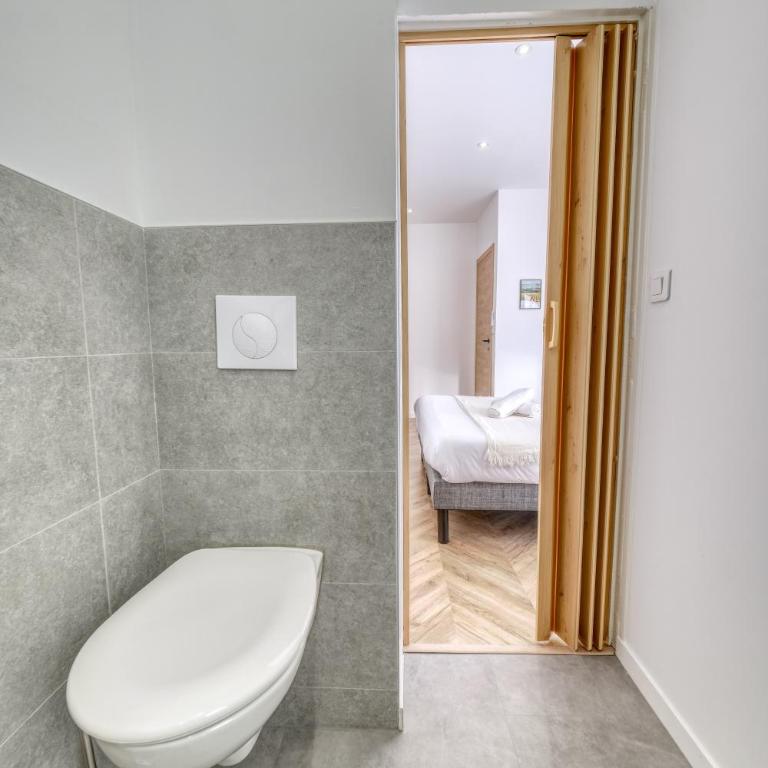La Résidence Courcelles - Climatisation - Three-Bedroom Apartment Suite - 34