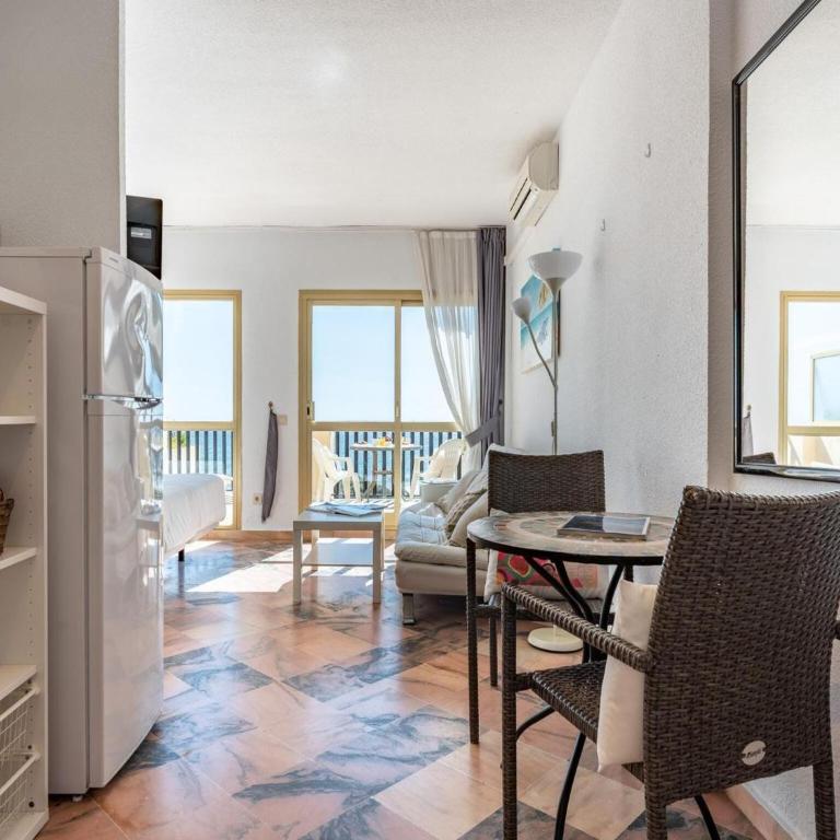 Charming apartment for coastal adventures - Apartment - 11