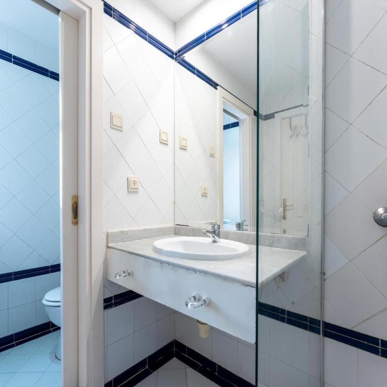 Charming apartment for coastal adventures - Apartment - 17