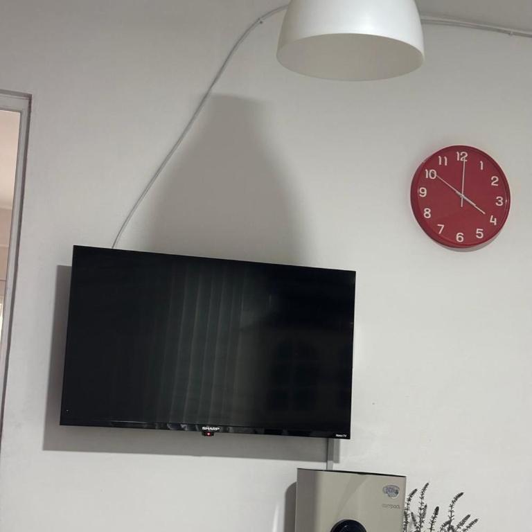 minidpto accesible para moverte a toda la ciudad - One-Bedroom Apartment - 5