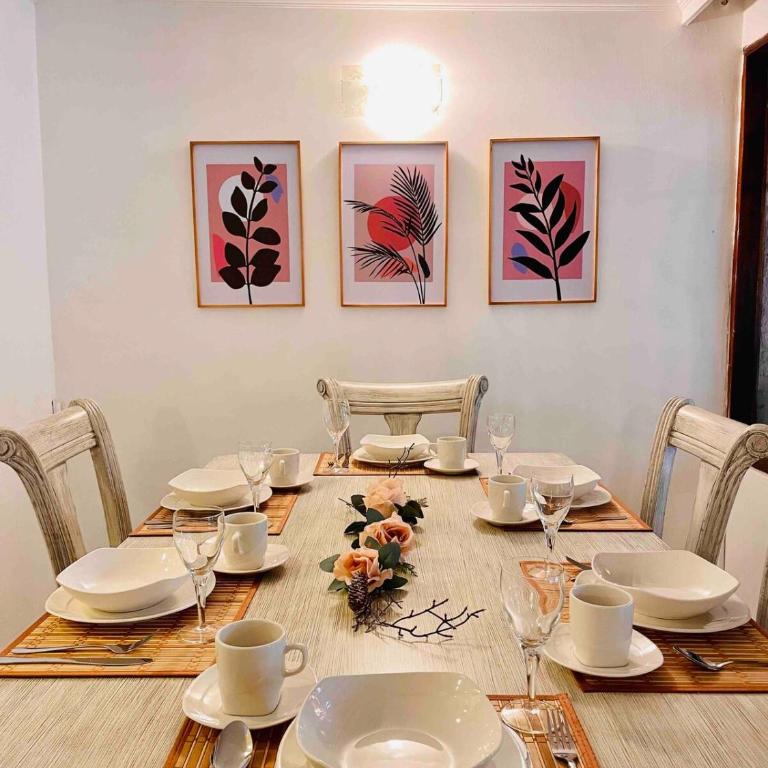 Casa Amsterdam with Jacuzzi in Poblado Medellín - Three-Bedroom House - 2