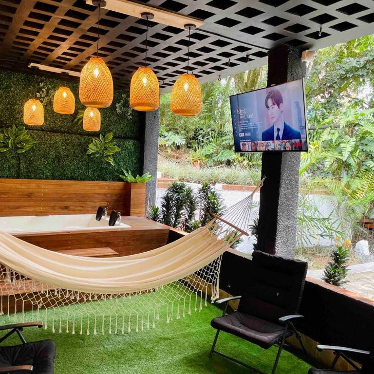 Casa Amsterdam with Jacuzzi in Poblado Medellín - Three-Bedroom House - 6