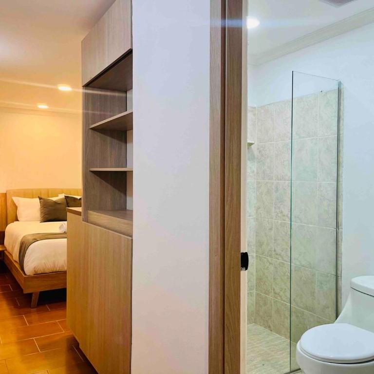 Casa Amsterdam with Jacuzzi in Poblado Medellín - Three-Bedroom House - 16