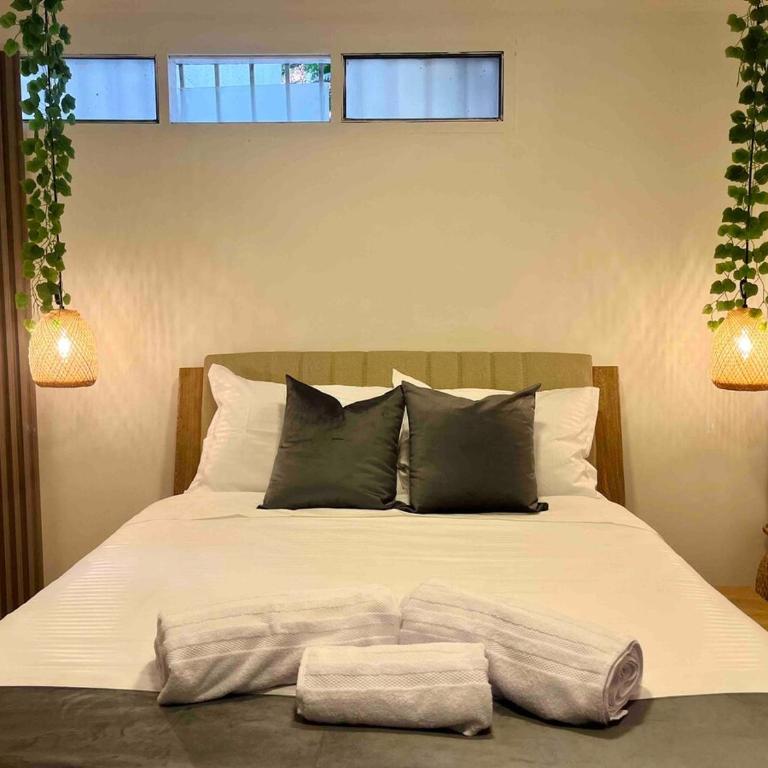 Casa Amsterdam with Jacuzzi in Poblado Medellín - Three-Bedroom House - 27