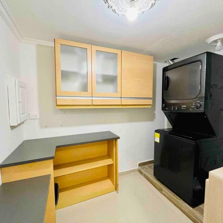 Casa Amsterdam with Jacuzzi in Poblado Medellín - Three-Bedroom House - 32