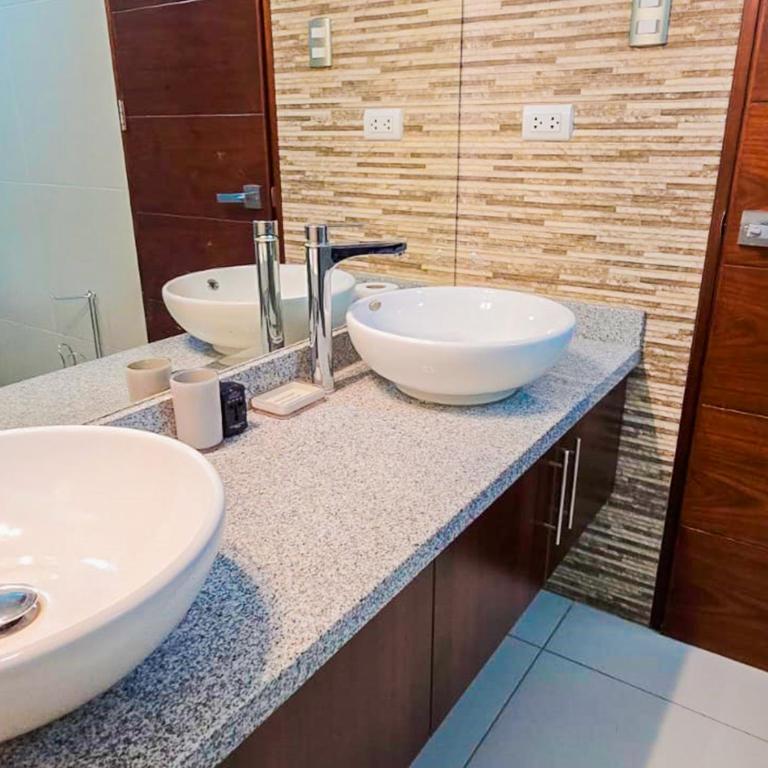 LUXURY CAYMA 2 - Impresionante vista a la campiña sin salir de la ciudad - Deluxe Apartment - 16
