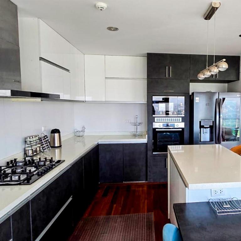 LUXURY CAYMA 2 - Impresionante vista a la campiña sin salir de la ciudad - Deluxe Apartment - 10