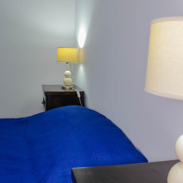 House 4 minutes from the airport - One-Bedroom House - 12