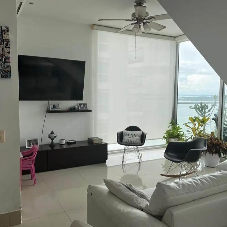 Castillo grande Duplex vista al mar piso 26 - Apartamento de 3 dormitorios - 9