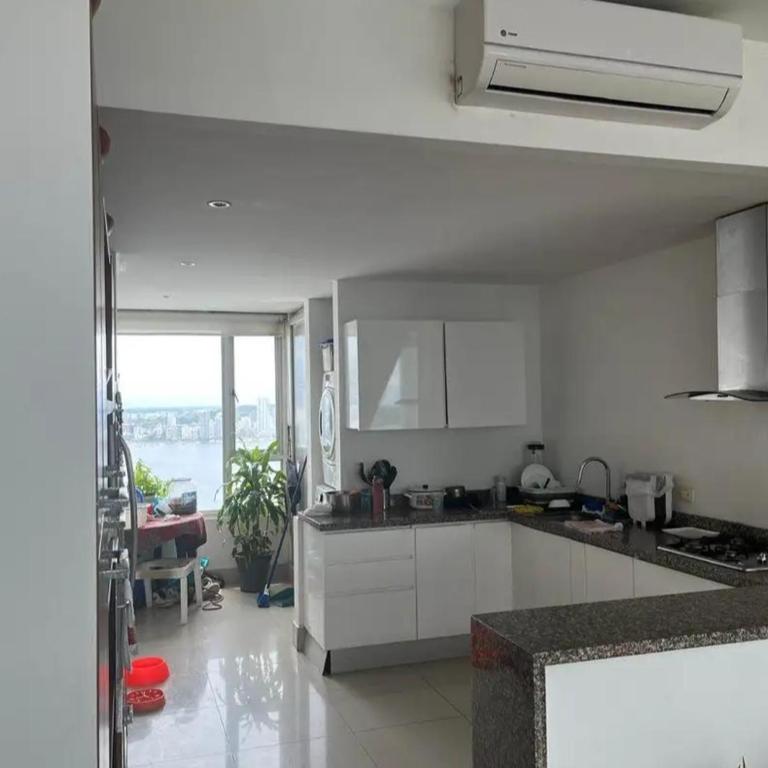 Castillo grande Duplex vista al mar piso 26 - Apartamento de 3 dormitorios - 10