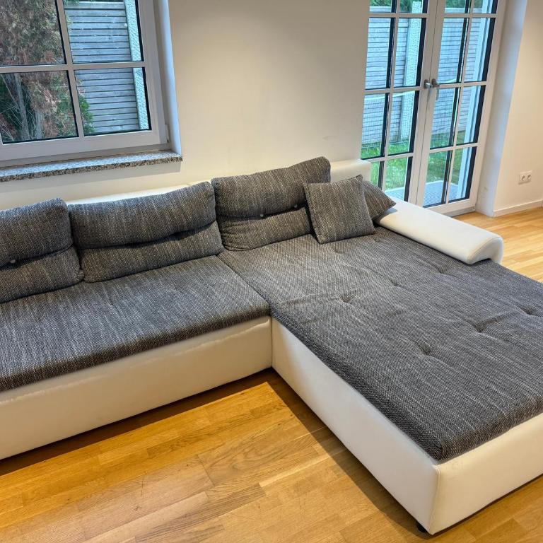Nice and big Apartment for up to 10 people in a very good Location of Munich! Good for Oktoberfest! - Three-Bedroom Apartment - 3