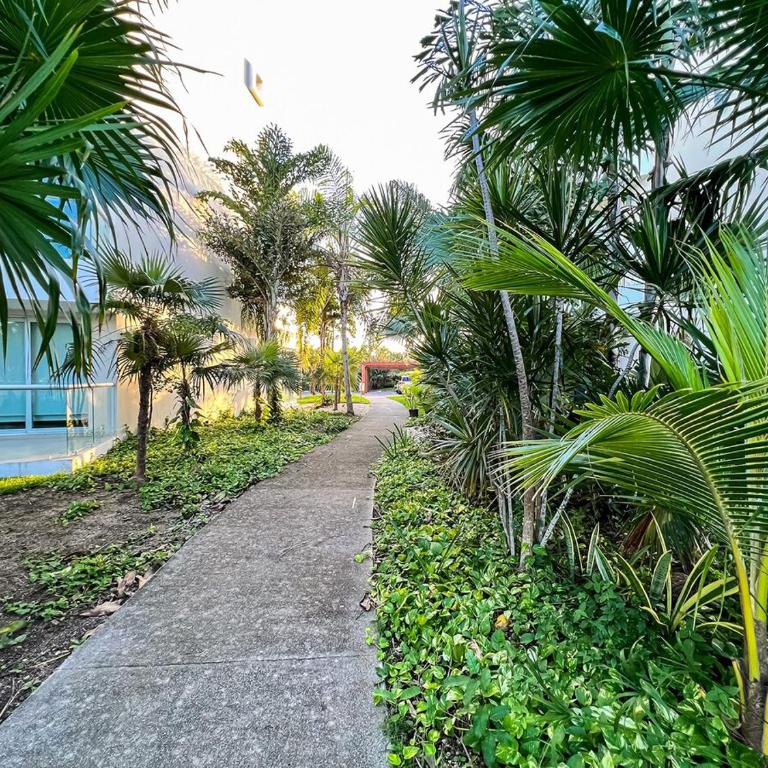 Apartment with access to the beach, pools and spa - Two-Bedroom Apartment - 68