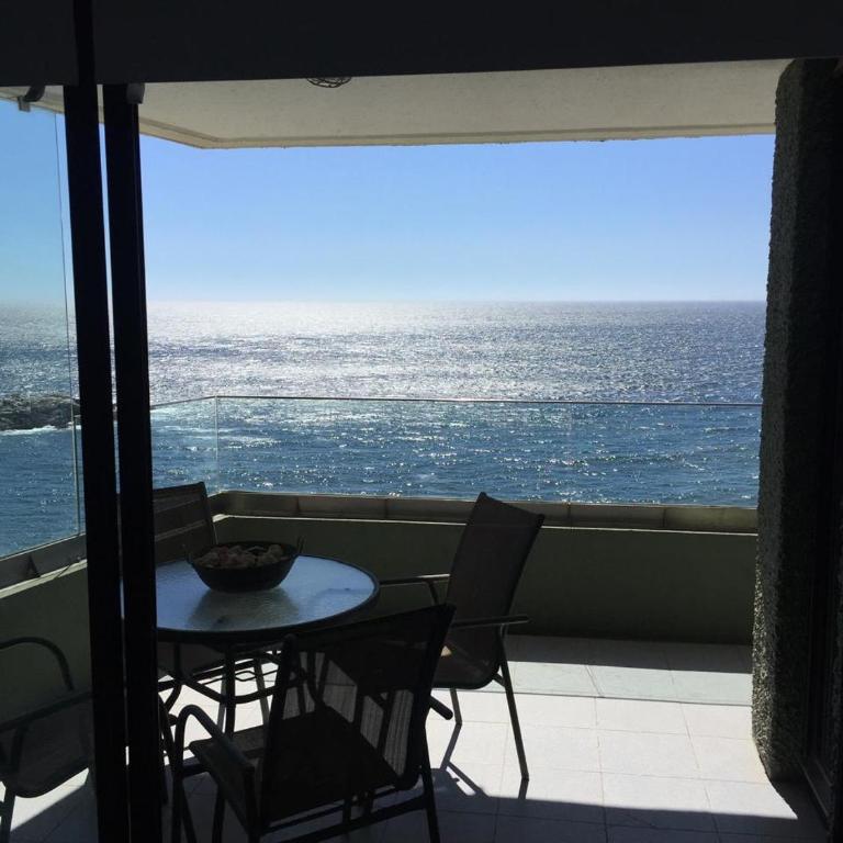 Departamento Primera Linea Reñaca - Two-Bedroom Apartment with Terrace and Sea View - 10