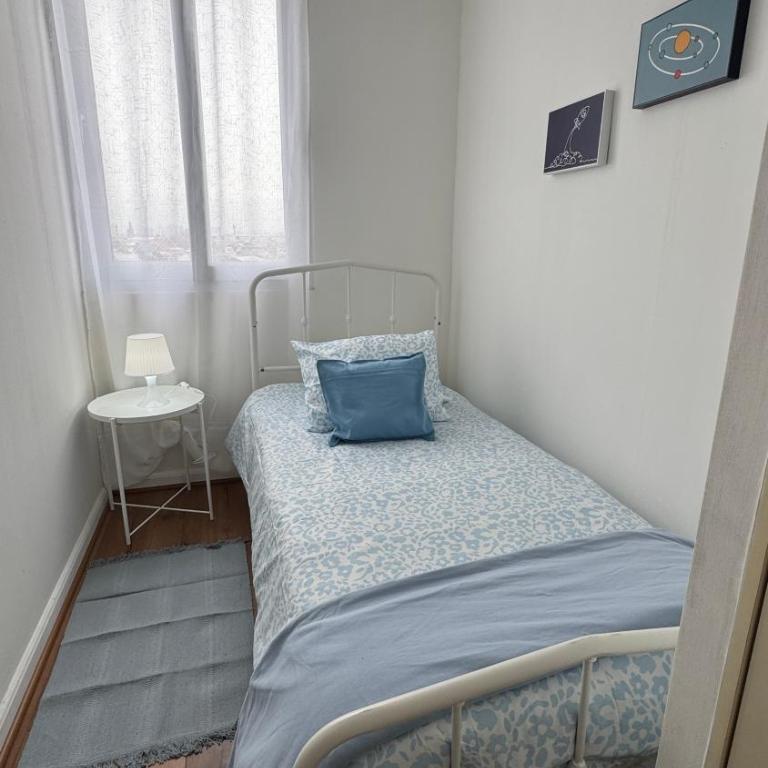 Departamento 3 dormitorios V, cerca movistar arena, Estadio nacional, con parking de arriendo diario, cocina completa - Three-Bedroom Apartment - 5