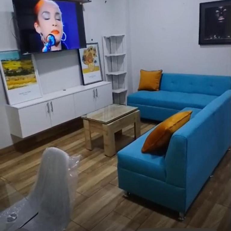 Renato's Hospedaje GARAGE - Three-Bedroom Apartment - 1