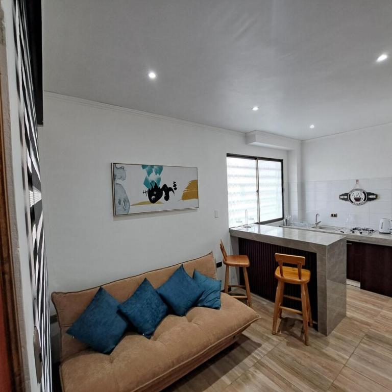 Departamento privado a pasos del centro - One-Bedroom Apartment - 1