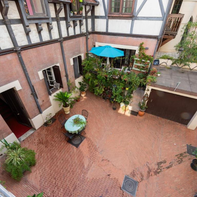 Cozy 2-Br Apartment 1 min from the Beaches - Appartement - 5